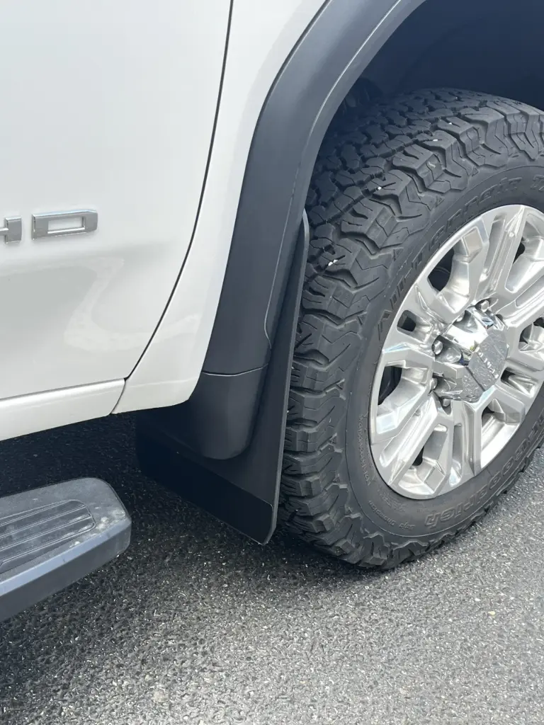 GMC 2500/3500 front mud flaps, 2020 – current