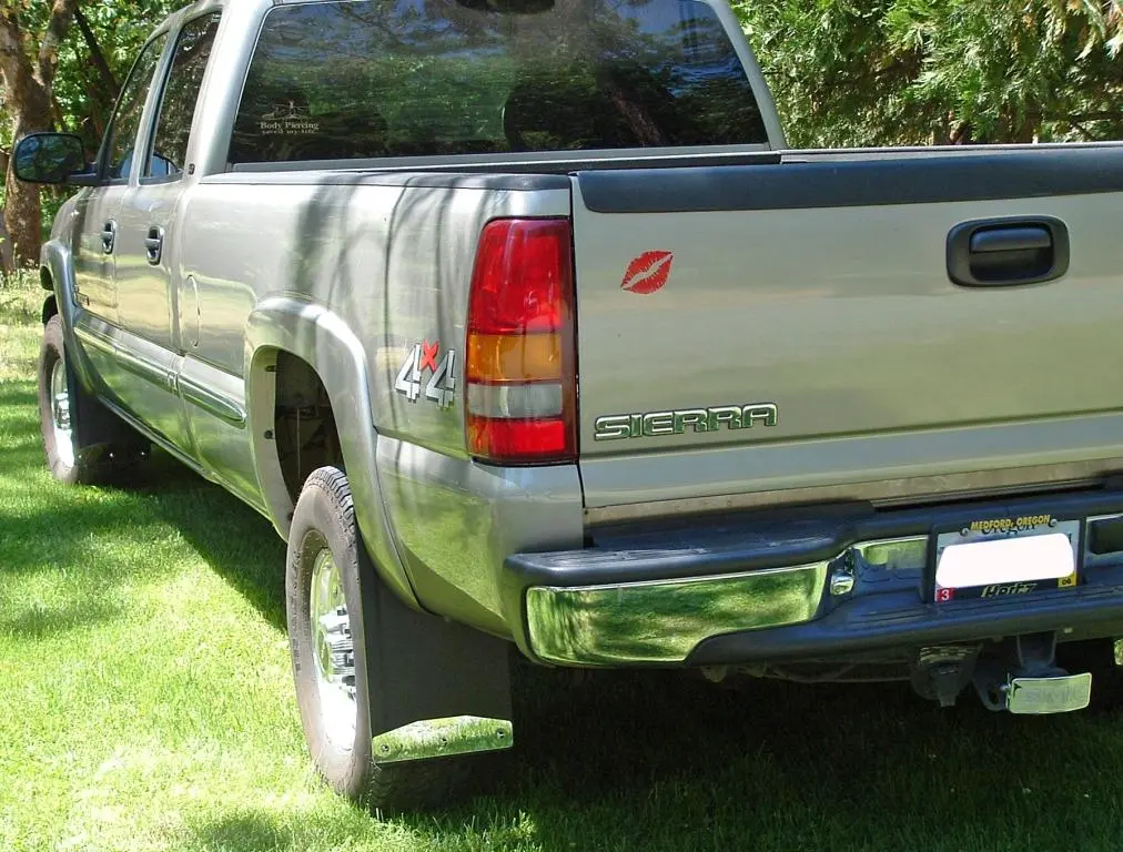 Chevy/GMC 2500/3500 rear mud flaps, 2001 – 2007, single rear wheel