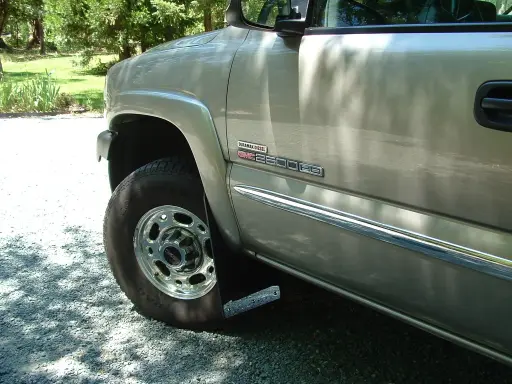 [0345] Chevy/GMC 2500/3500 front mud flaps, 2001 – 2007